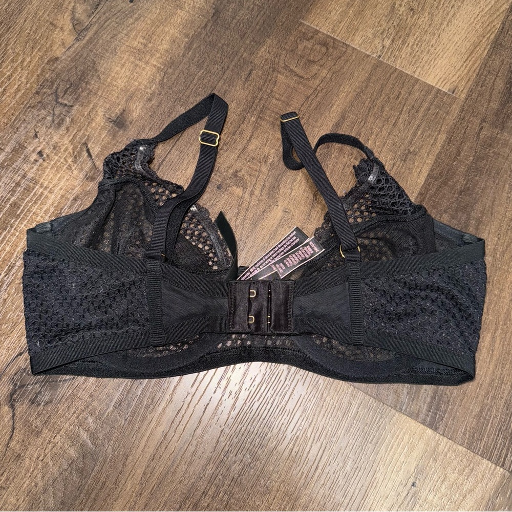 Victorias Secret Unlined Demi Bra Black Mesh and Lace - Picture 3 of 5